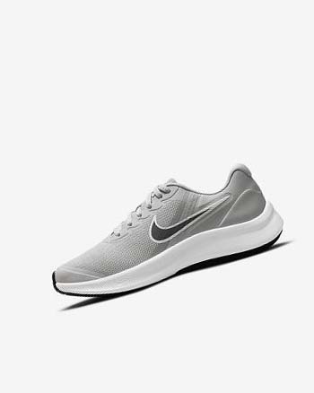 Nike Star Runner 3 Grises Claro Grises Negros | MX 2536